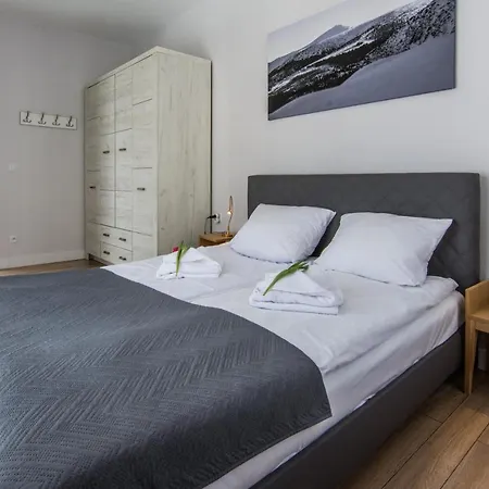 Apartament Izerskie - Ul. Zakopiańska 22 *